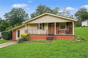 4304 N Jasmin Ct, Winston-Salem, NC 27105 - Photo 7