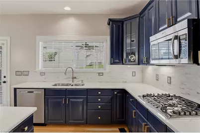 5012 Weatherstone Drive, Greensboro, NC 27406 - Photo 17