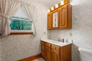 7010 Hemphill Rd, Julian, NC 27283 - Photo 25