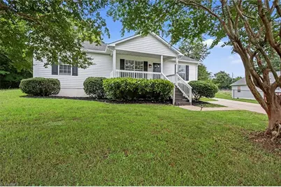 100 Birch Tree Lane, Thomasville, NC 27360 - Photo 1