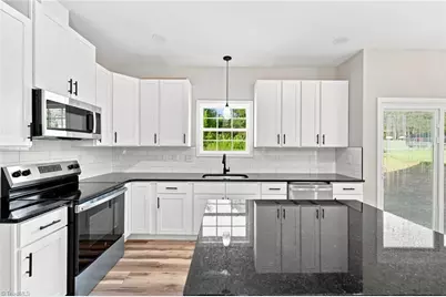 2808 Reynolds Park Road, Winston-Salem, NC 27107 - Photo 11