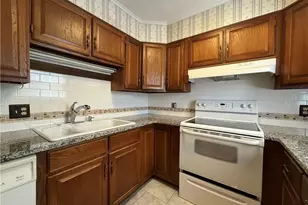 2711 Reynolda Rd, Winston-Salem, NC 27106 - Photo 3