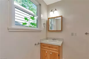 414 Plaza Dr, Wilkesboro, NC 28697 - Photo 27