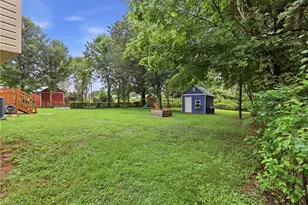 211 Yorktown Rd, Kernersville, NC 27284 - Photo 35