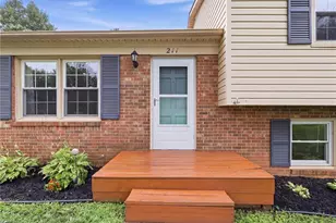 211 Yorktown Rd, Kernersville, NC 27284 - Photo 5