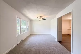 1613 Larkin St, High Point, NC 27262 - Photo 5
