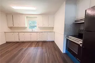 1613 Larkin St, High Point, NC 27262 - Photo 3
