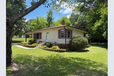 1613 Larkin Street, High Point, NC 27262 - Photo 13