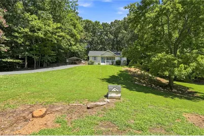 1088 Country Place Road, Asheboro, NC 27203 - Photo 3