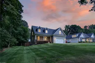 915 Aberdeen Rd, High Point, NC 27265 - Photo 47