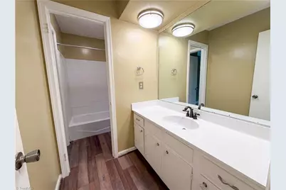 1040 Shenandoah Court, Winston-Salem, NC 27103 - Photo 13