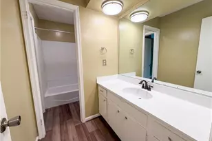 1040 Shenandoah Ct, Winston-Salem, NC 27103 - Photo 13
