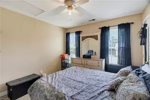 604 W Whitsett St, Graham, NC 27253 - Photo 9