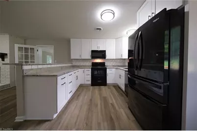 241 Commonwealth Drive, Winston-Salem, NC 27104 - Photo 5