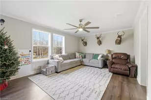 1071 Pineknoll Dr, Yadkinville, NC 27055 - Photo 13