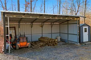 1071 Pineknoll Dr, Yadkinville, NC 27055 - Photo 11