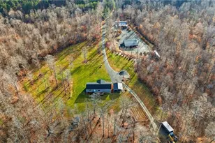 1071 Pineknoll Dr, Yadkinville, NC 27055 - Photo 43