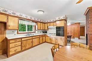 3719 Crosland Rd, Winston-Salem, NC 27106 - Photo 5