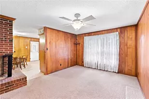 3719 Crosland Rd, Winston-Salem, NC 27106 - Photo 9