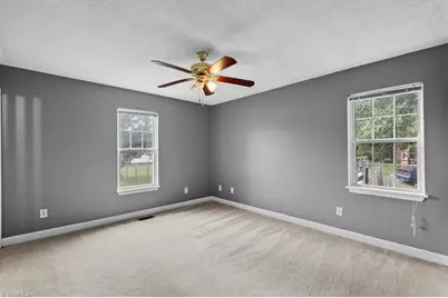 624 Paramount Street, High Point, NC 27260 - Photo 11