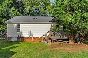 624 Paramount St, High Point, NC 27260 - Photo 27