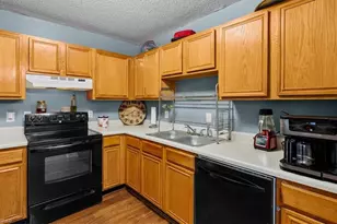 624 Paramount St, High Point, NC 27260 - Photo 9