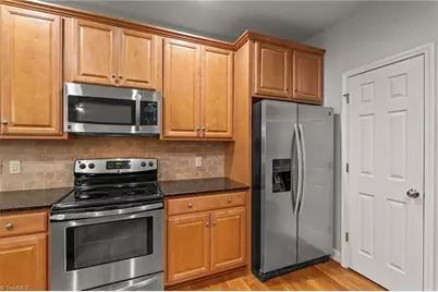 2211 Wanda Drive, Greensboro, NC 27408 - Photo 17