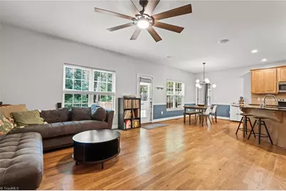 2211 Wanda Drive, Greensboro, NC 27408 - Photo 11