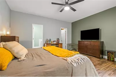 2211 Wanda Drive, Greensboro, NC 27408 - Photo 21