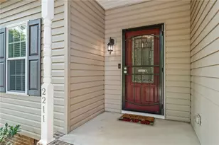 2211 Wanda Dr, Greensboro, NC 27408 - Photo 5