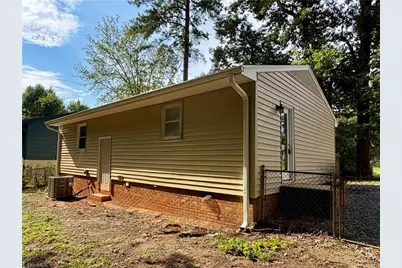 1702 Cedrow Drive, High Point, NC 27260 - Photo 21
