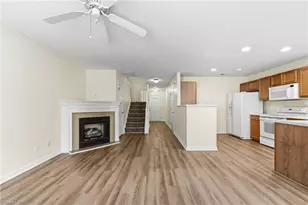32 Josephine Cir, Greensboro, NC 27410 - Photo 7
