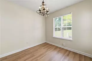 32 Josephine Cir, Greensboro, NC 27410 - Photo 11