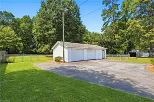 109 Sealy Dr, Trinity, NC 27370 - Photo 17