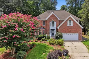 7 Archer Ct, Greensboro, NC 27407 - Photo 1