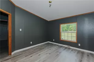 127 Shelby Ln, Madison, NC 27025 - Photo 21