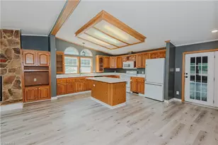 127 Shelby Ln, Madison, NC 27025 - Photo 3