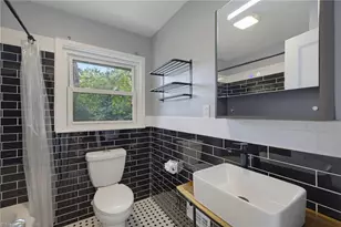 909 Forest Hill Dr, Greensboro, NC 27410 - Photo 27