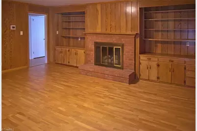 907 Onslow Drive, Greensboro, NC 27408 - Photo 17