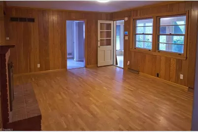 907 Onslow Drive, Greensboro, NC 27408 - Photo 19