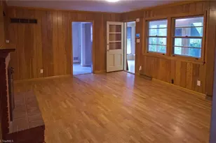 907 Onslow Dr, Greensboro, NC 27408 - Photo 19