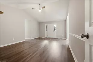 407 Lassiter Dr, High Point, NC 27265 - Photo 7