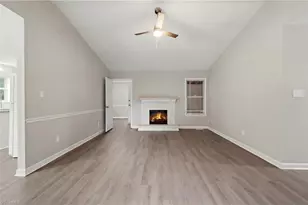 407 Lassiter Dr, High Point, NC 27265 - Photo 5
