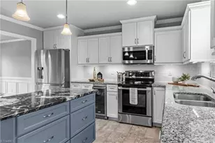 5229 Bridge Pointe Dr, Clemmons, NC 27012 - Photo 7