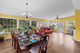 4104 Chinaberry Ct, Greensboro, NC 27405 - Photo 9