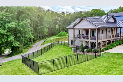 806 Hillcrest Avenue, West Jefferson, NC 28694 - Photo 41