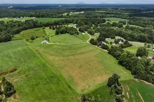1140 Henry Cranfill Rd, Yadkinville, NC 27055 - Photo 5