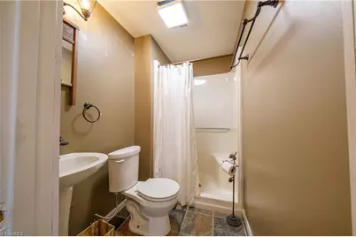 1121 Century Park Avenue, Kernersville, NC 27284 - Photo 25