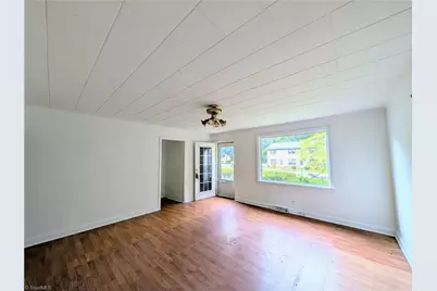 1514 Glenside Drive, Greensboro, NC 27405 - Photo 3