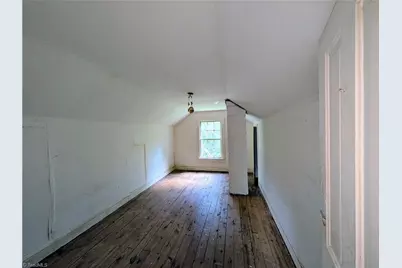 1514 Glenside Drive, Greensboro, NC 27405 - Photo 9